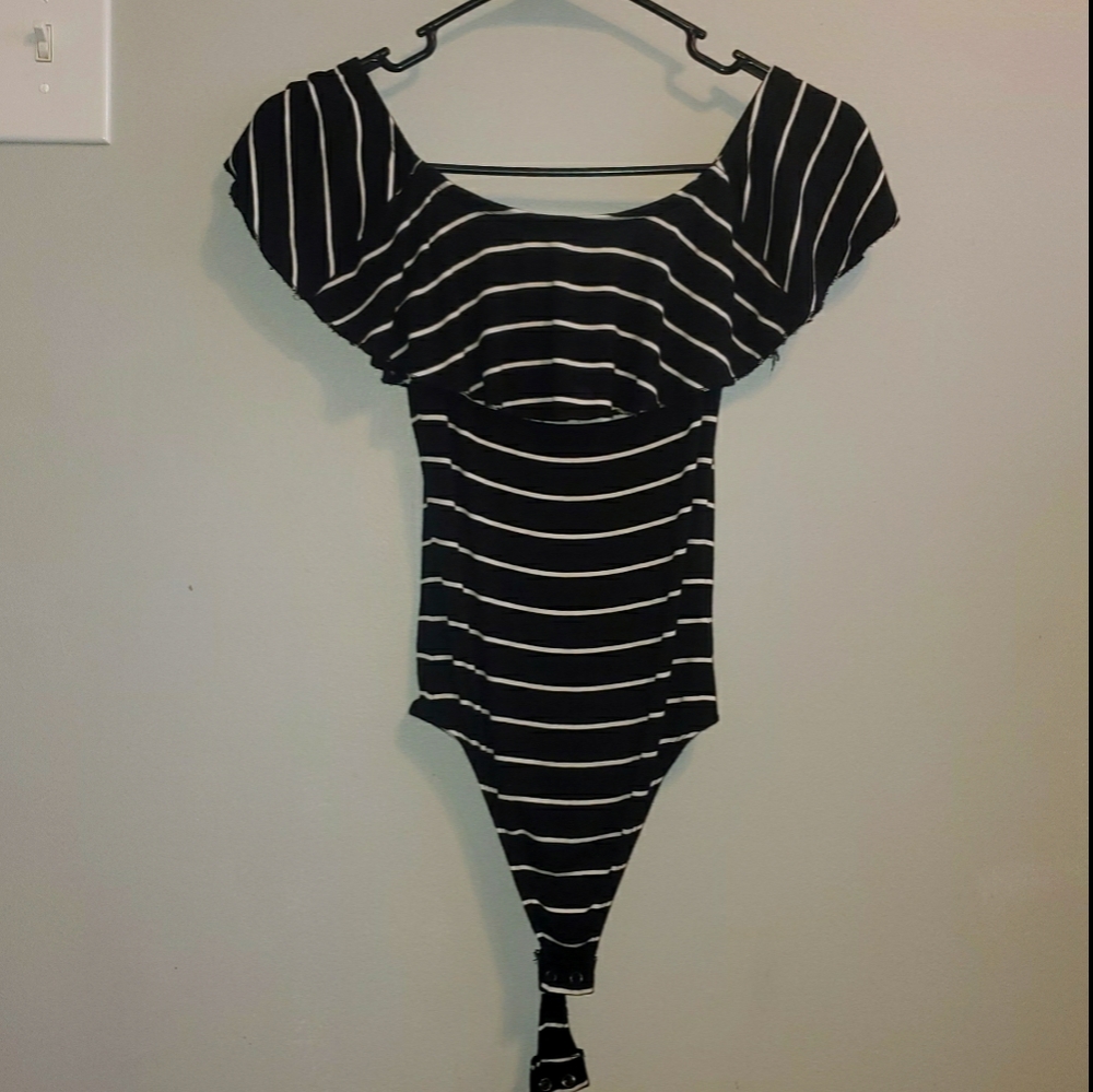 5/$25  EXPRESS Body Suit